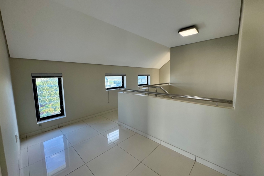 To Let 3 Bedroom Property for Rent in Graanendal Western Cape